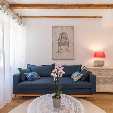 Deluxe Vera Apartment